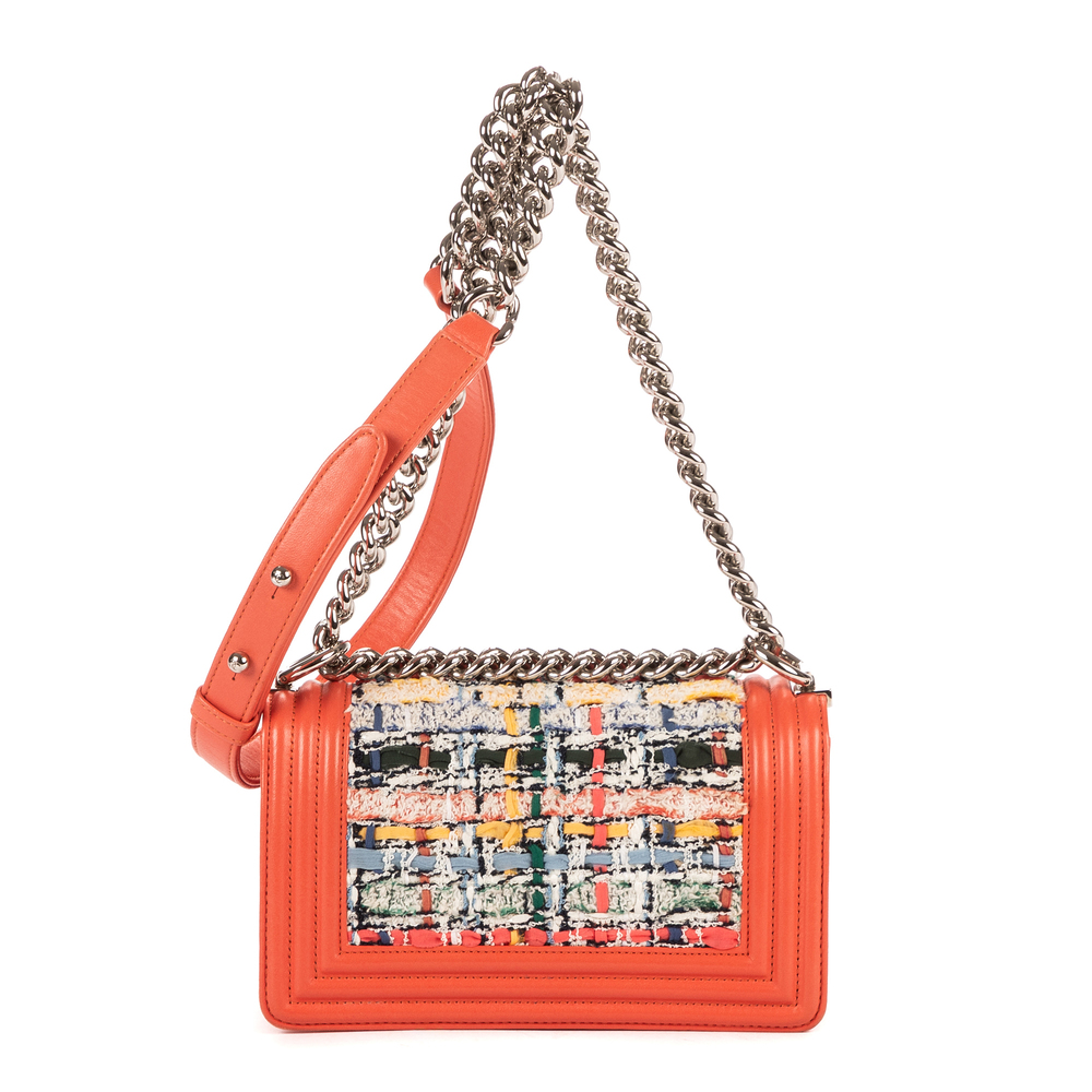 Chanel Boy Flap - Picture 4 of 11